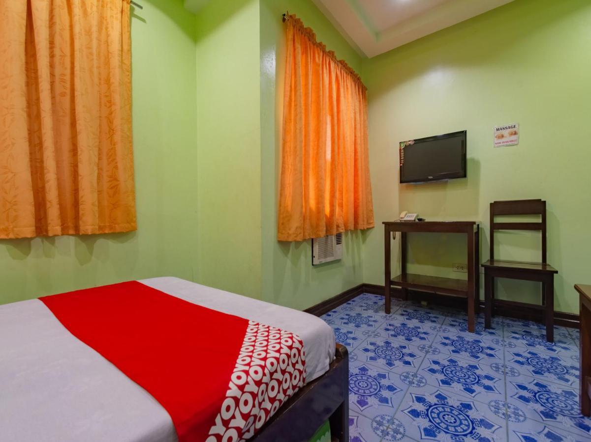 Rooms R Us - Voyagers Palace Puerto Princesa Exterior photo