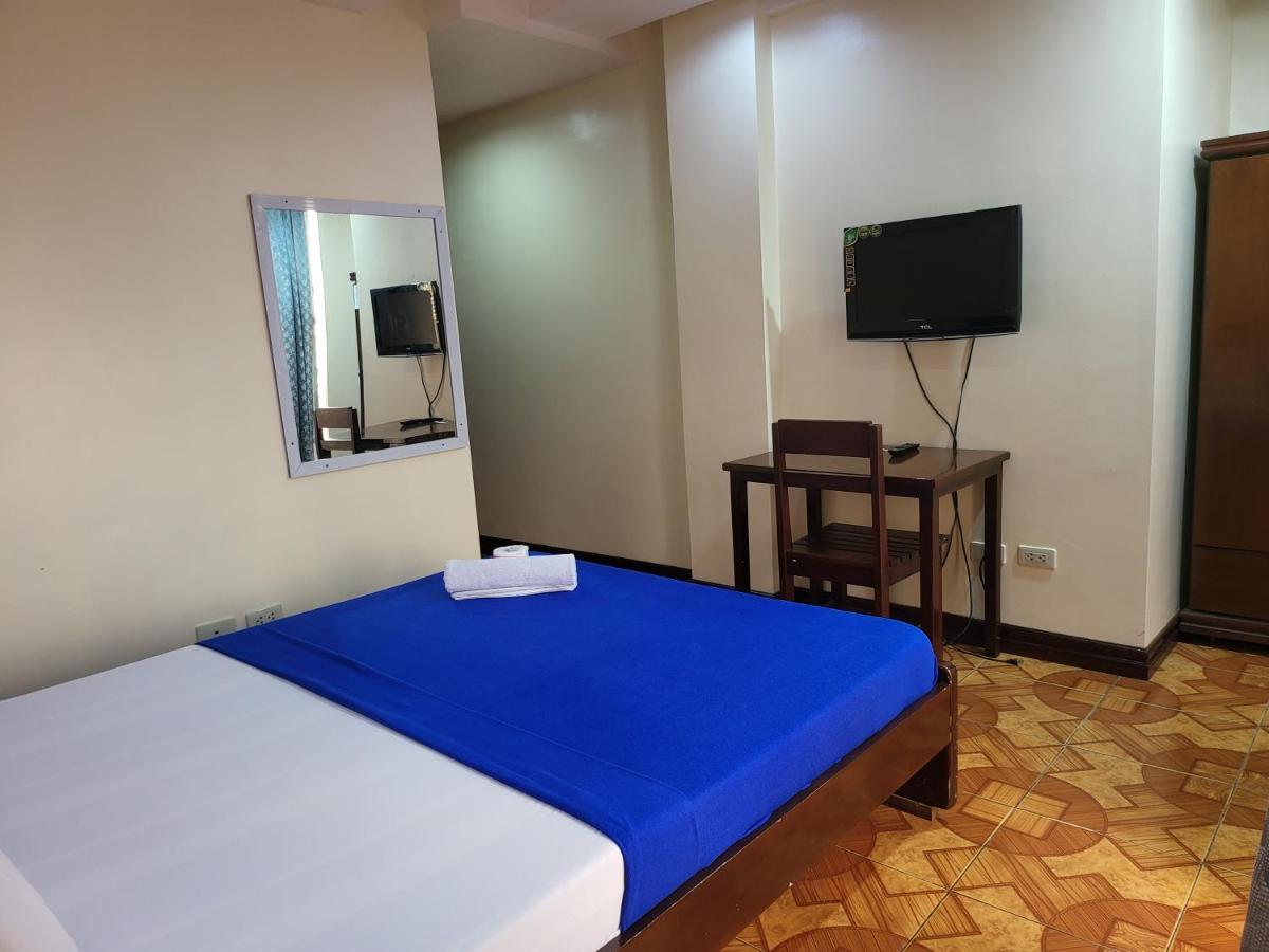 Rooms R Us - Voyagers Palace Puerto Princesa Exterior photo