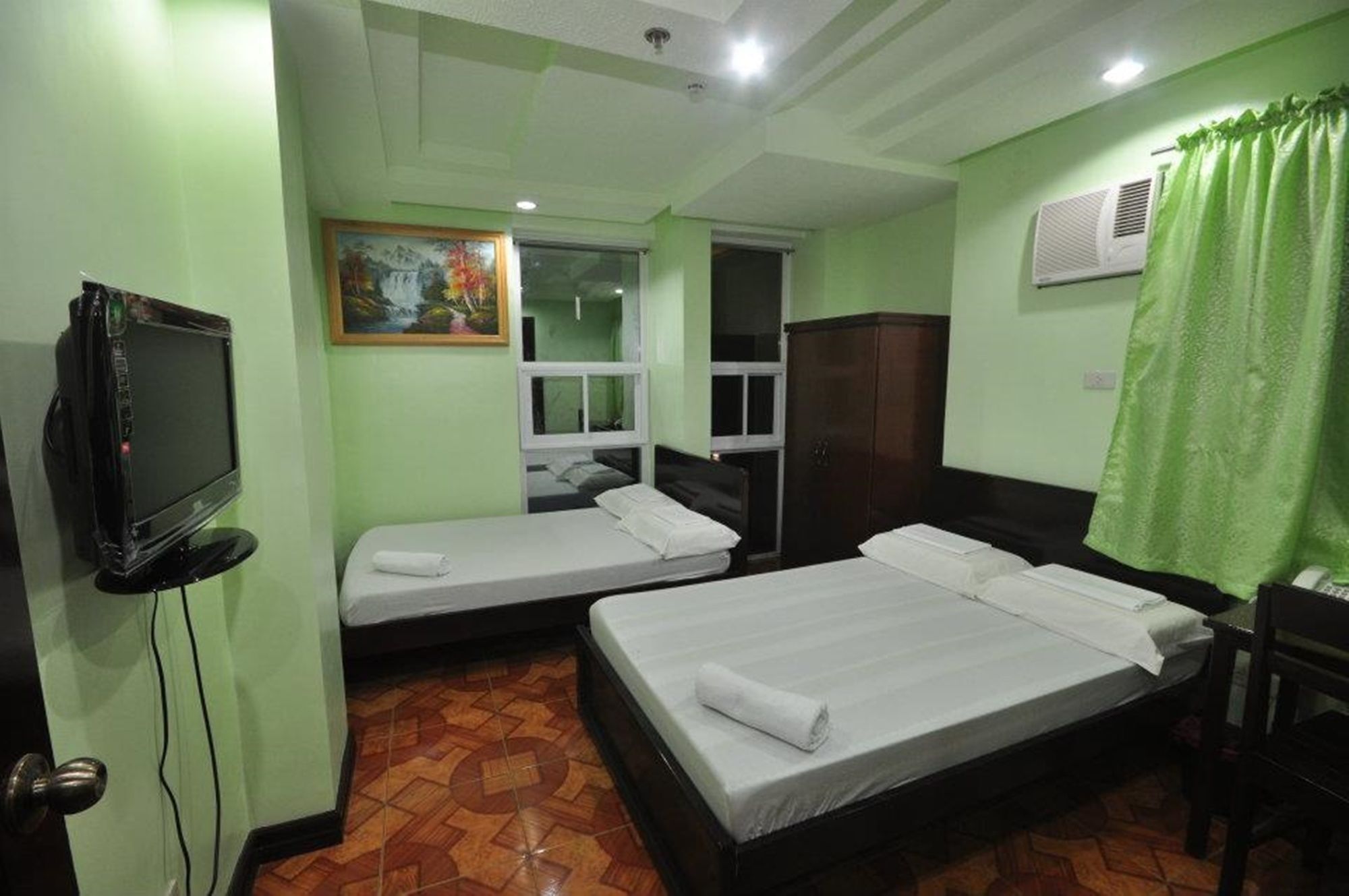 Rooms R Us - Voyagers Palace Puerto Princesa Exterior photo